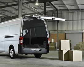 Puerta posterior del Nissan NV350 Urvan  